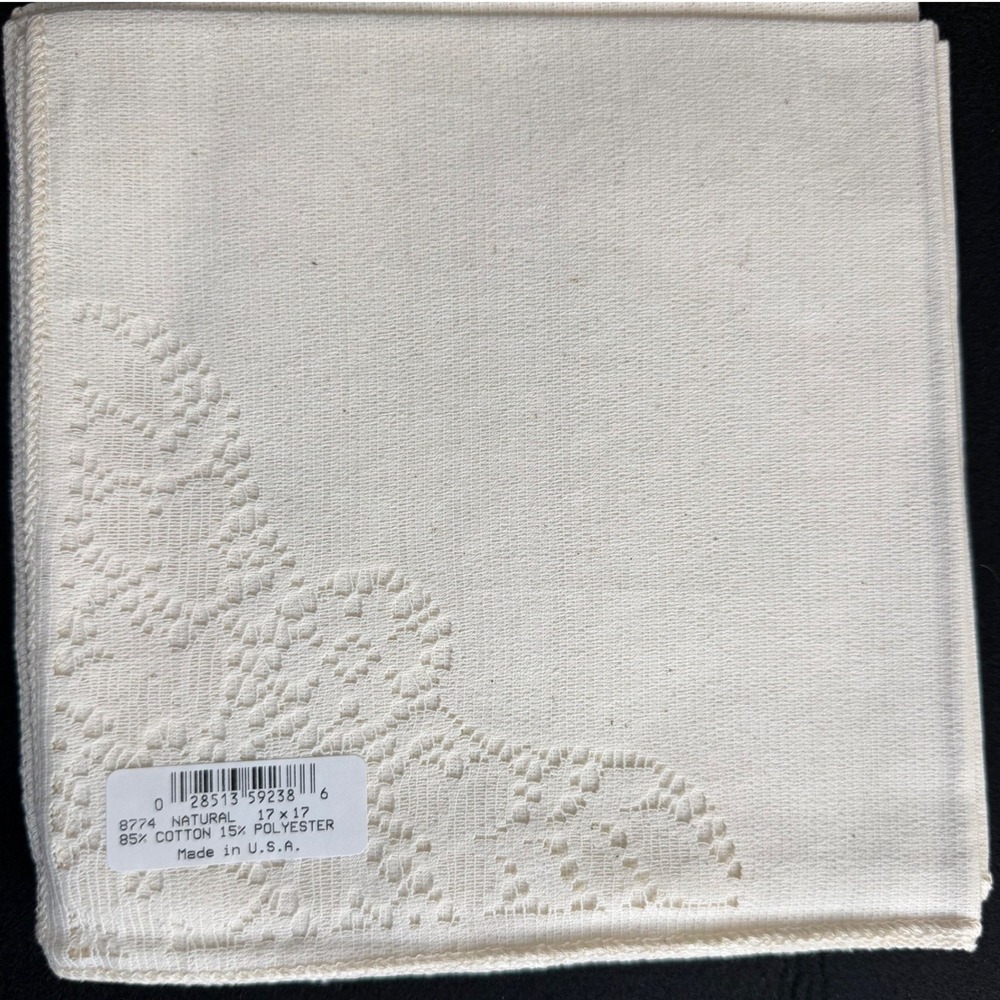 Vintage Quaker Lace 6‎ Napkins 17"x17" Made in USA Cottagecore Picnic Tea Party